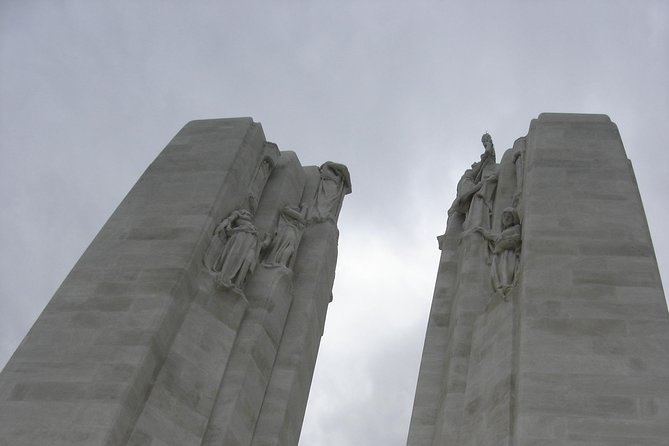1 day Canadian WW1 private tour including Vimy Ridge - Givenchy Road Cemetery and the scale of loss