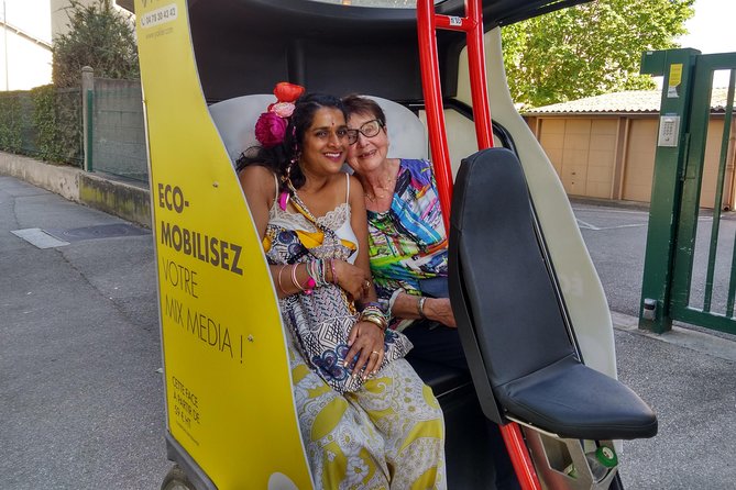 1 or 2-Hour Pedicab tour of Lyon - The Rhône banks and views toward the hills