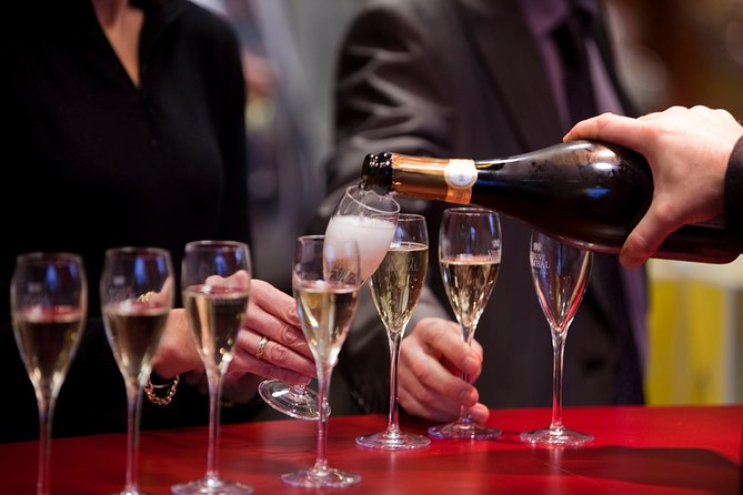 2 Hour Sparkling Wine Tasting and visit in Beaune - The tasting of three Crémants de Bourgogne
