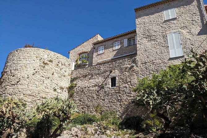 2 Hour Walking Tour in the Old Town of Antibes - Price, Group Size, and What You Actually Get