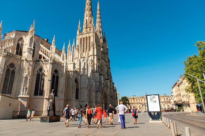 2-Hour Walking Tour of the City’s Iconic Sights and History - Allées de Tourny and the city’s polished side