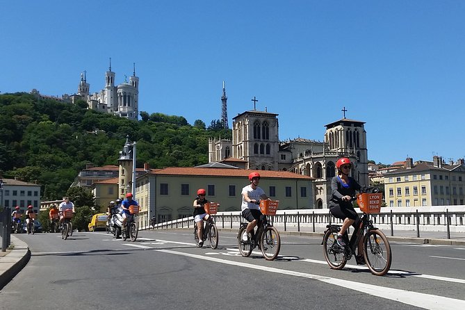 2h - Electric Bike Tour of Lyon with a Local Guide - Why an electric bike is a smart way to see Lyon