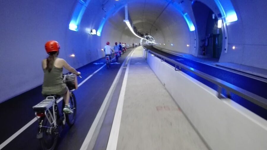 4h Complete Lyon Experience - E-Bike, Tasting & Walk - What the $94 price really includes