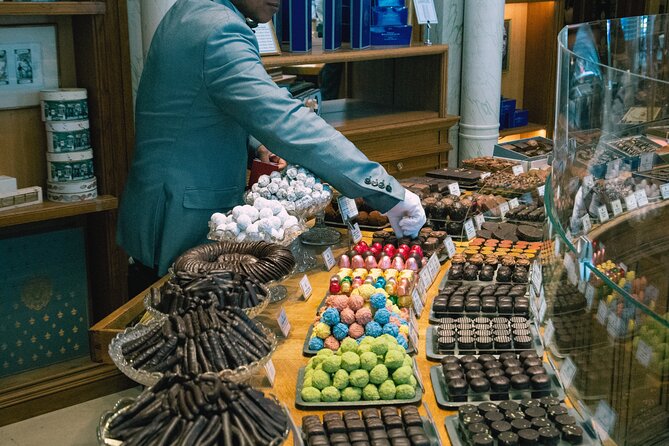 A Morning in Paris Food Tour: Croissants, Baguettes & Chocolate - Why this Paris food tour works as a first morning