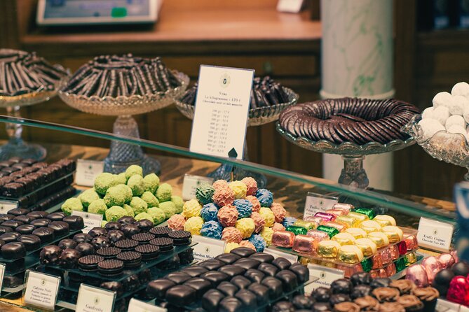 A Morning in Paris Food Tour: Croissants, Baguettes & Chocolate - Bean-to-bar chocolate at Alain Ducasse