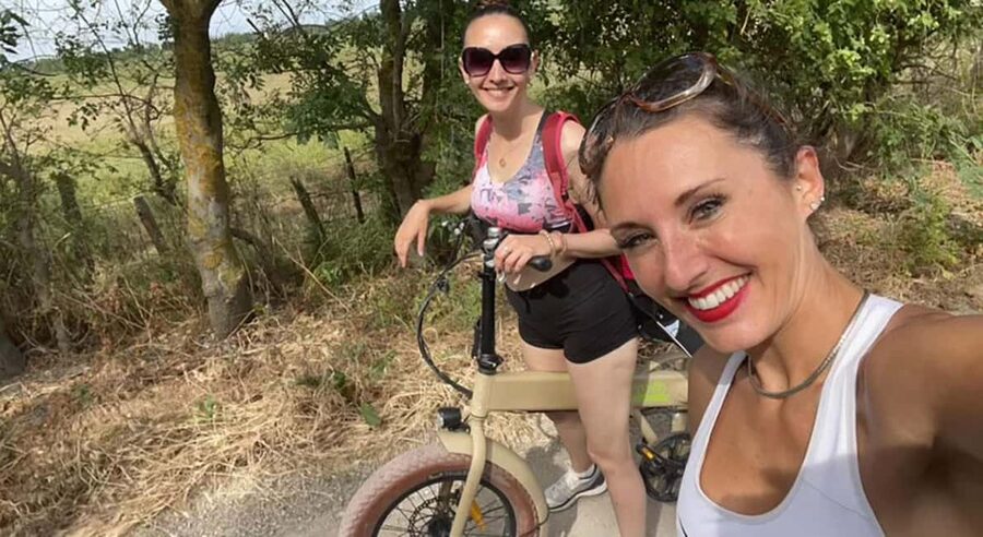 Aigues Mortes: safari en vélo - Ebike tour in Camargue - Vineyards, canals, and open marsh country