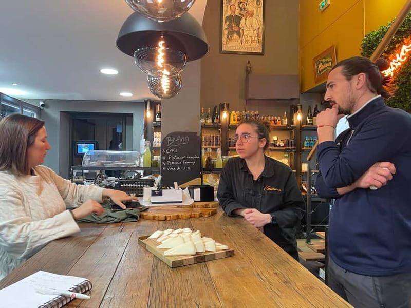Ajaccio: Local Food Tour with Tastings - Vegetarian visitors and changing tastings