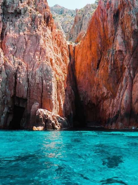 Ajaccio: Scandola - Girolata - Piana - Capo Rosso Tour - Two hours around Girolata and its wild beach