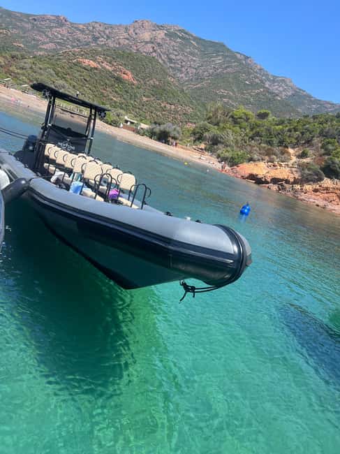 Ajaccio: Scandola - Girolata - Piana - Capo Rosso Tour - The guide, language, and atmosphere