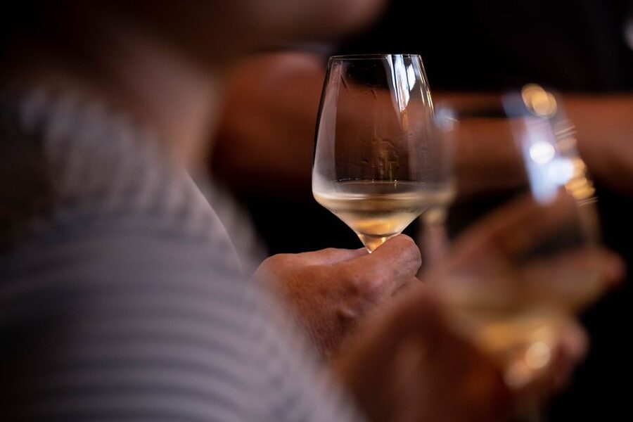 Alsatian Guided Wine Tasting and Immersive wine cellar tour - The 180° film projected onto the cellar barrels