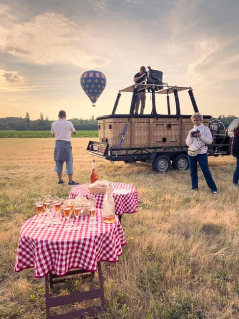 Amboise Hot-Air Balloon Sunset Ride over the Loire Valley - Key points to know before booking