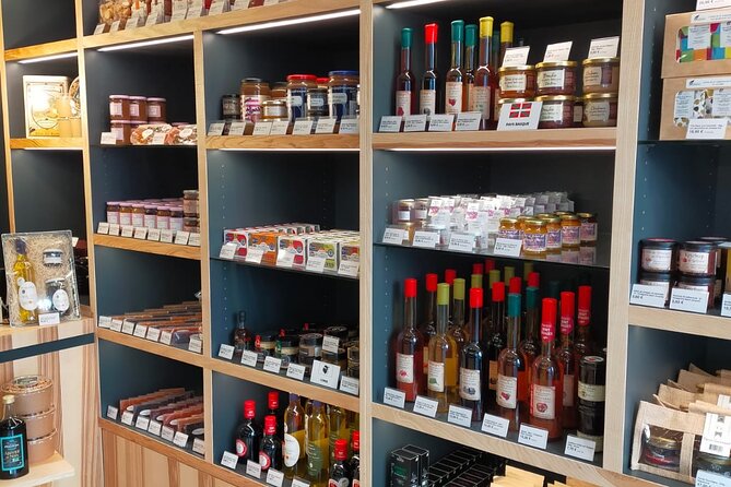 Annecy Food Tour – A Full French Meal Experience by Do Eat Better - Stop three: Savoy cheese and wine at Esplanade Paul Grimault