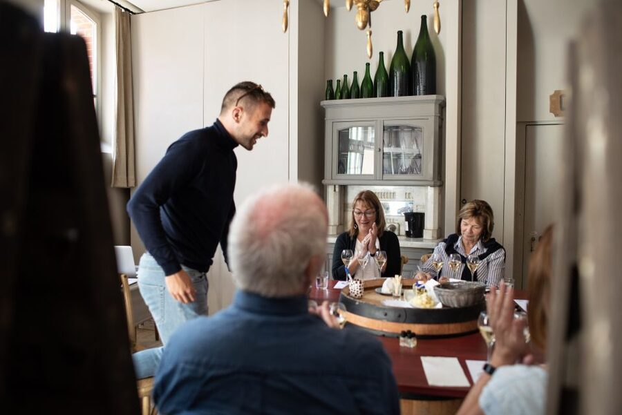 Aÿ-Champagne: Champagne House Tour and Tasting Class - Who will enjoy this tasting class most