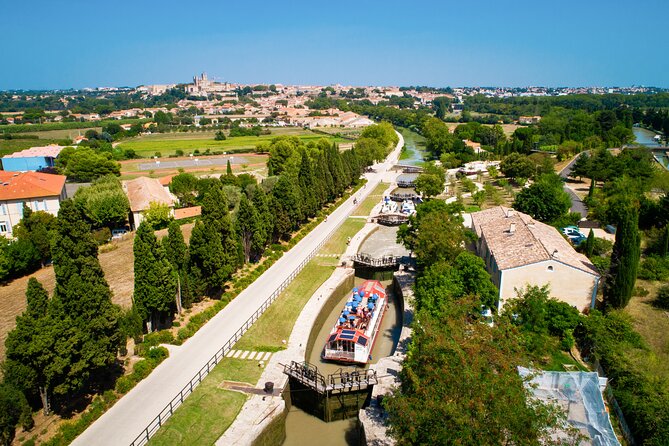 Barge cruise on the Canal du Midi (UNESCO site) - A calm way to see the Canal du Midi near Béziers