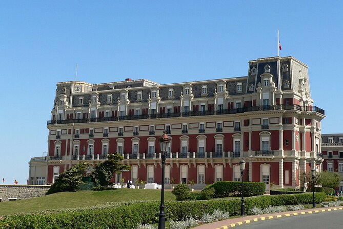 Basque visit in Biarritz - Finishing among Art Deco buildings