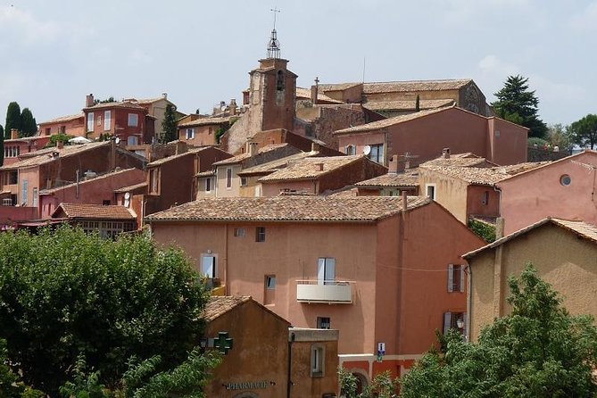 Best of Luberon in an afternoon from Avignon - Roussillon and its red ochre lanes