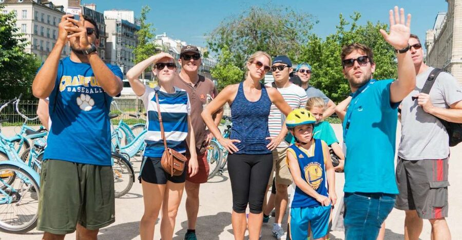 Best of Paris Bike Tour - Guides, safety, and the feel of the ride