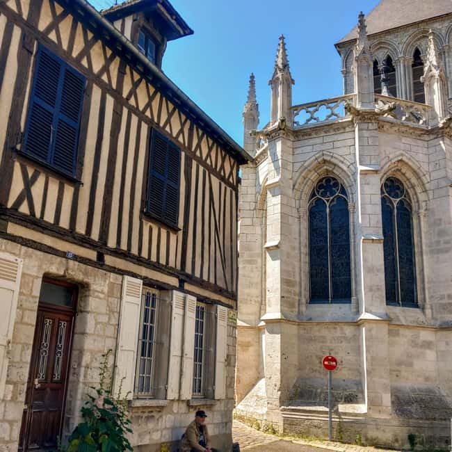 Bike tour from Vernon to Giverny with local guide - Vernon’s medieval center comes first