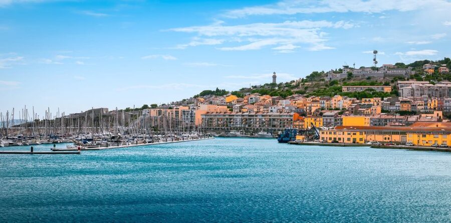 Boat walk in Sete on the singular island 1 hour - Who will enjoy this boat ride