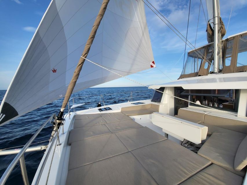 Bonifacio: sunset catamaran trip and aperitif - Price and what you are really buying