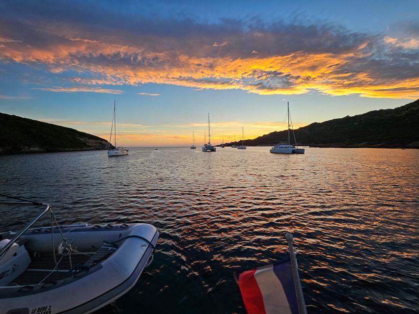 Bonifacio: sunset catamaran trip and aperitif - Booking details that matter