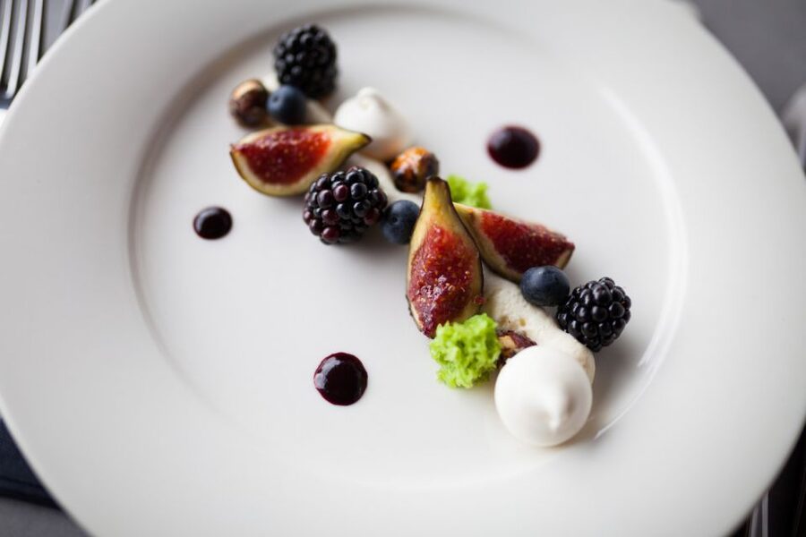 Bordeaux: 2-Hour River Dinner Cruise - What arrives at the table