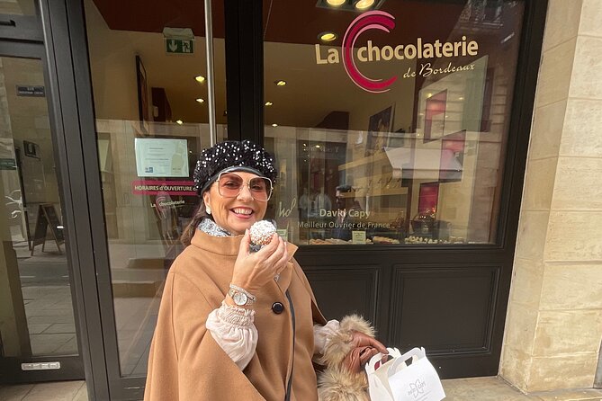 Bordeaux: Best of French Chocolate and Pastry Tasting Tour - A small group, but not a private tour