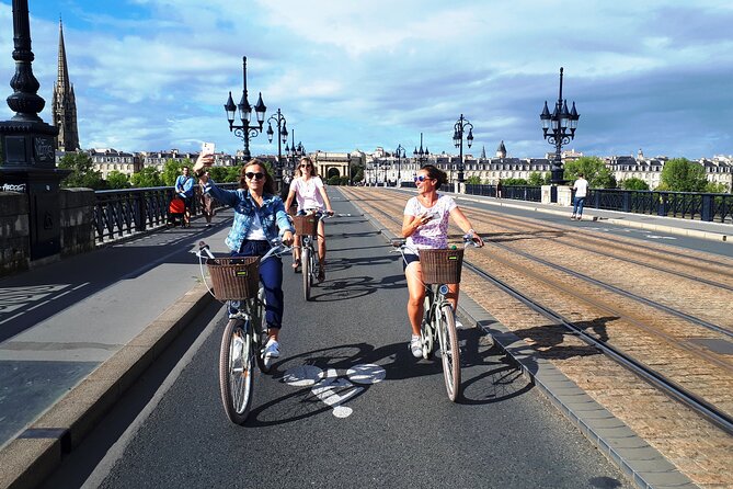 Bordeaux bike tour "The Best of Bordeaux" - Starting near Rue de la Rousselle