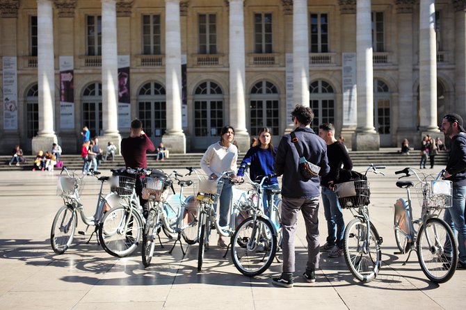 "Bordeaux by bicycle: a 3-hour tour immersive experience" - Across the Pont de Pierre to the right bank