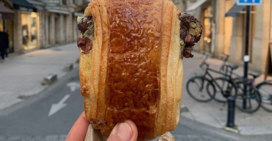 Bordeaux: Chocolate & Pastries Food Tour | 6+ Tastings - Practical details that shape the day