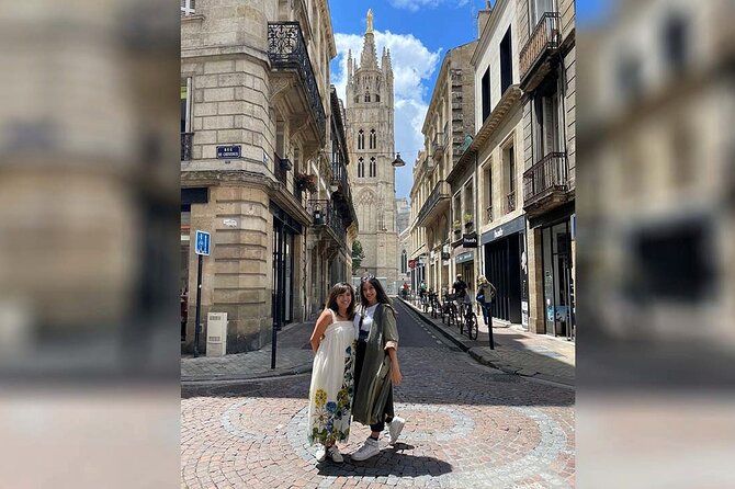 Bordeaux City - Private Guided Walking Tour with Local Sophia - Place de la Victoire and the move toward local life