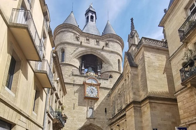 Bordeaux City - Private Guided Walking Tour with Local Sophia - Grosse Cloche and Porte Cailhau