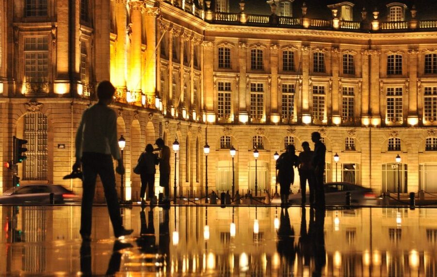 Bordeaux: Exclusive Private Guided Walking Tour - Key points to know before booking