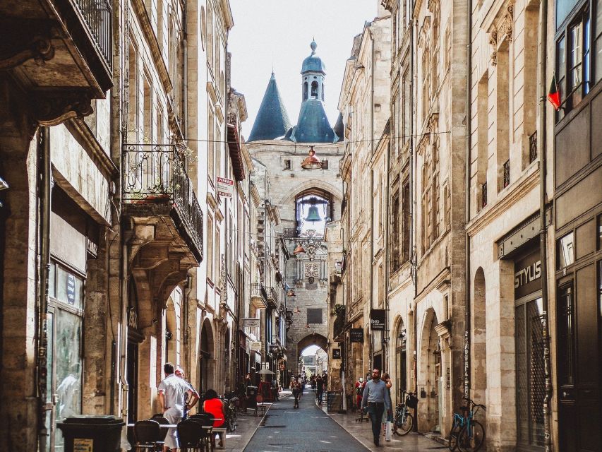 Bordeaux: Exclusive Private Guided Walking Tour - Starting beneath Bordeaux’s Temple of Art and Light