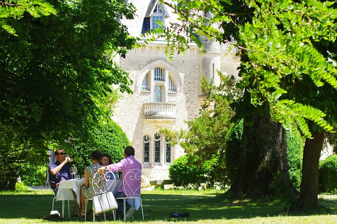 Bordeaux Full day Medoc and St Emilion 3 chateaux with Lunch - Saint-Émilion changes the mood