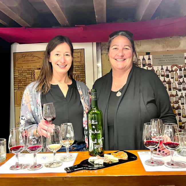 Bordeaux: Guided Bordeaux Wine Tasting Class with 6 Wines - The guides are a major part of the value
