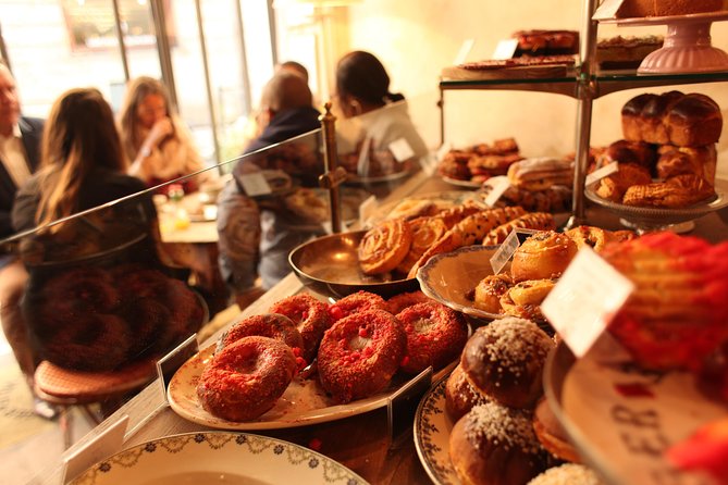 Bordeaux Historic and Gourmet Food Walking Tour - Historic Bordeaux between the tastings