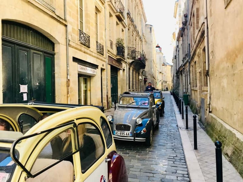 Bordeaux: Private Tour in a Citroën 2CV - Chartrons, Bacalan, and the modern side of Bordeaux