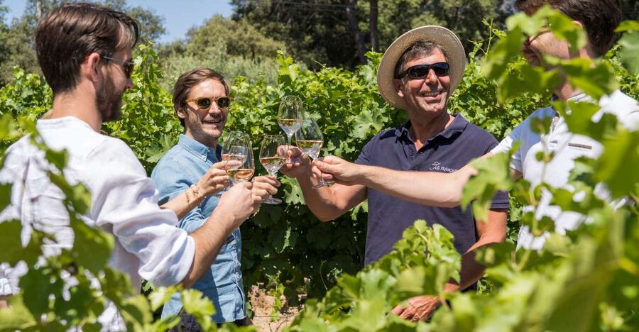 Bordeaux: Saint-Emilion Village Day Trip, 2 Chateaux & Lunch - Exploring Saint-Émilion’s medieval streets