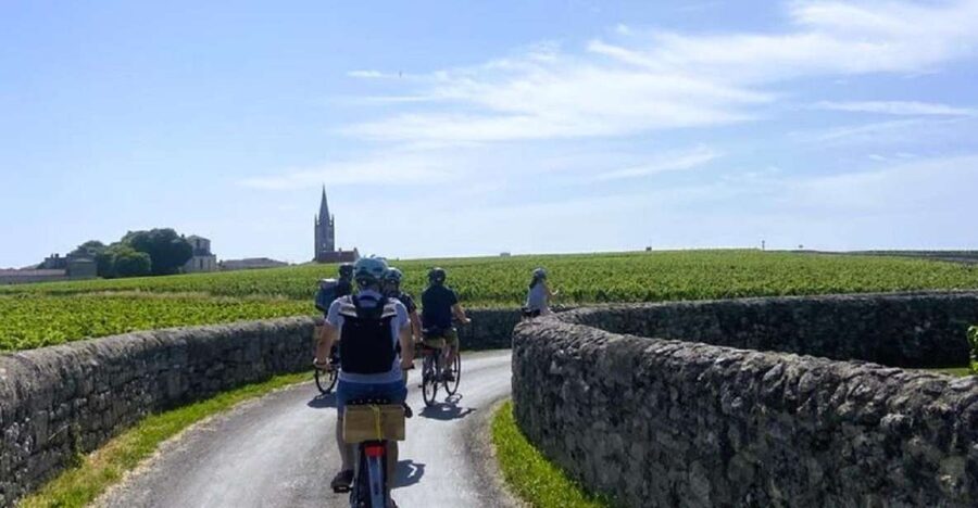 Bordeaux: St-Emilion Vineyards e-Bike Tour with Wine & Lunch - Why the e-bike is the right way to see St-Émilion