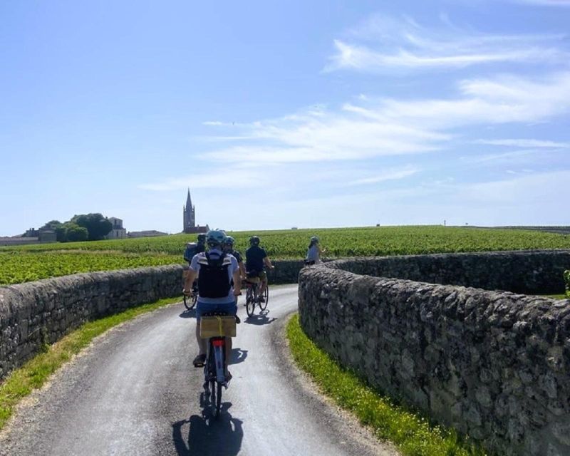 Bordeaux: St-Emilion Vineyards e-Bike Tour with Wine & Lunch - From Bordeaux to the vines in 50 minutes