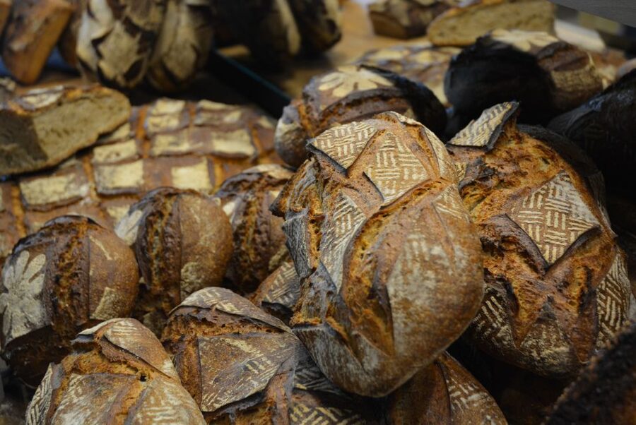 Bordeaux: Walking Tour of the City's Best Bakeries - What the walking route adds to the food