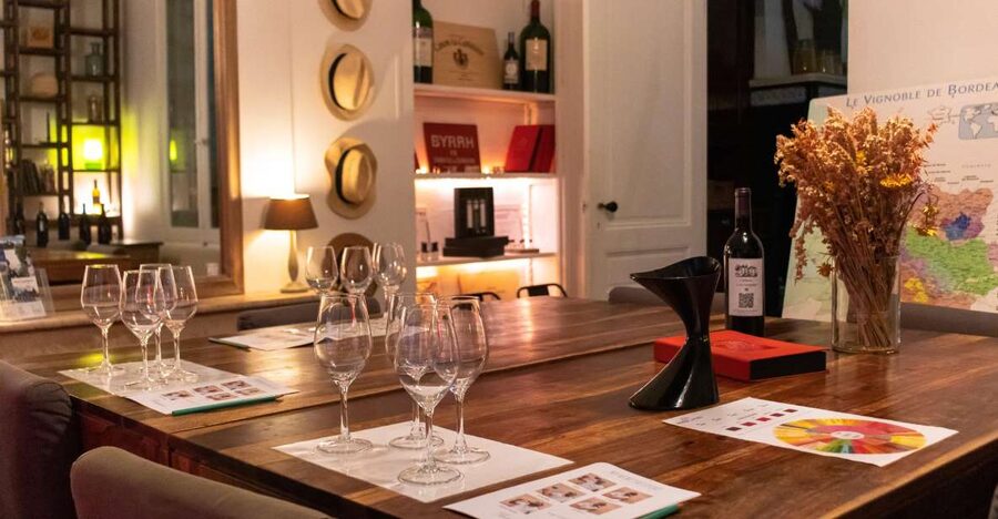 Bordeaux:Wine Masterclass & Blending workshop with appetizer - The blending workshop and your own cuvée