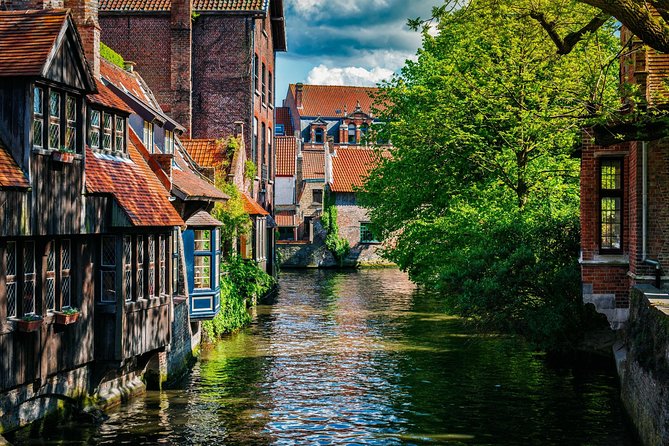 Bruges Guided or Audio Trip with Canal Cruise Option from Paris - Free time for chocolate, lace, and lunch