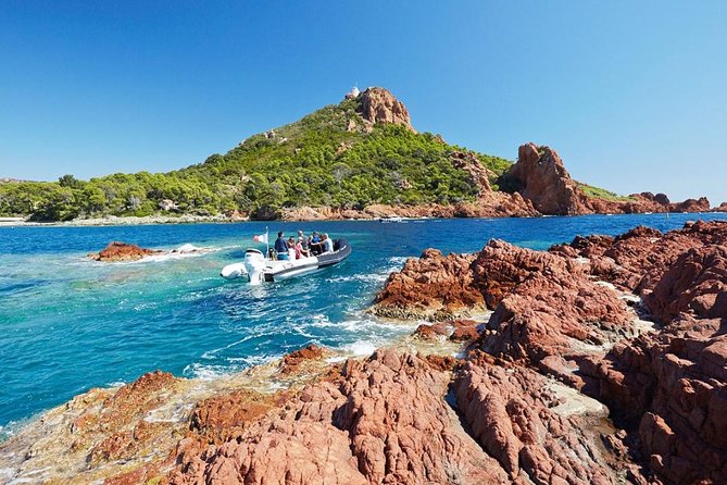 Calanques de l'Estérel - Departure from AGAY - Why the small boat matters