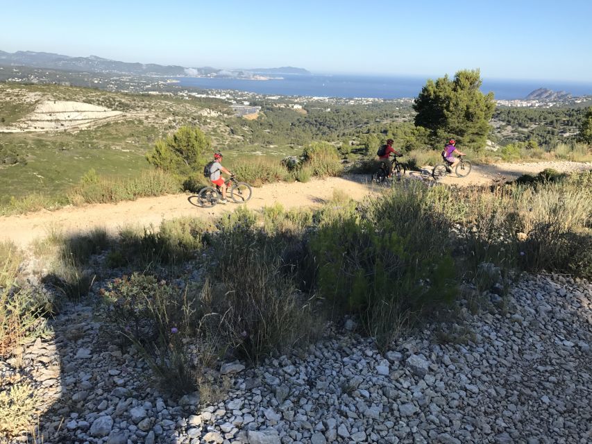 Calanques National Park: E-Mountain Bike with Virtual Guide - Gravel tracks, secret corners, and room to stop