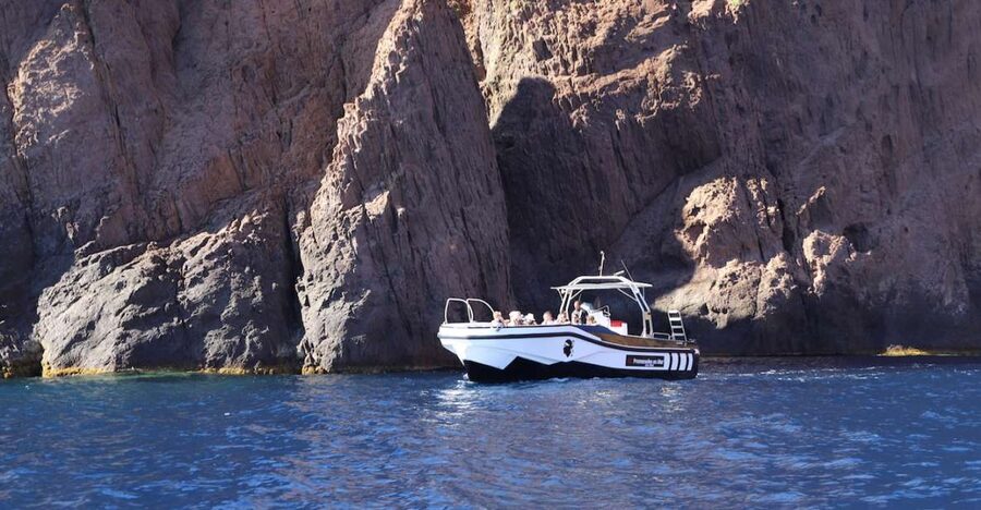 Calvi: Scandola and Girolata 6-Hour Boat Tour - Entering the UNESCO-listed Scandola reserve