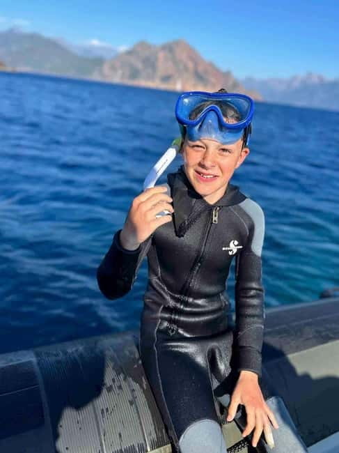 Calvi: Underwater journey at the edge of a natural reserve - Why the guidance matters for beginners