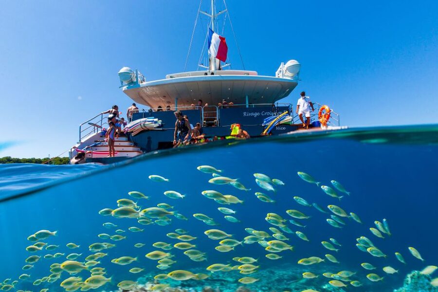 Cannes: Half-Day Catamaran Cruise - Boarding the modern catamaran