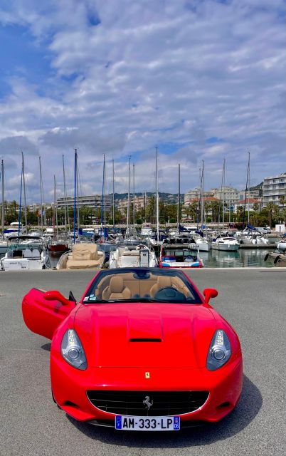 Cannes : Visite guidée en Ferrari sur les routes de Cannes - Cruising down the Croisette
